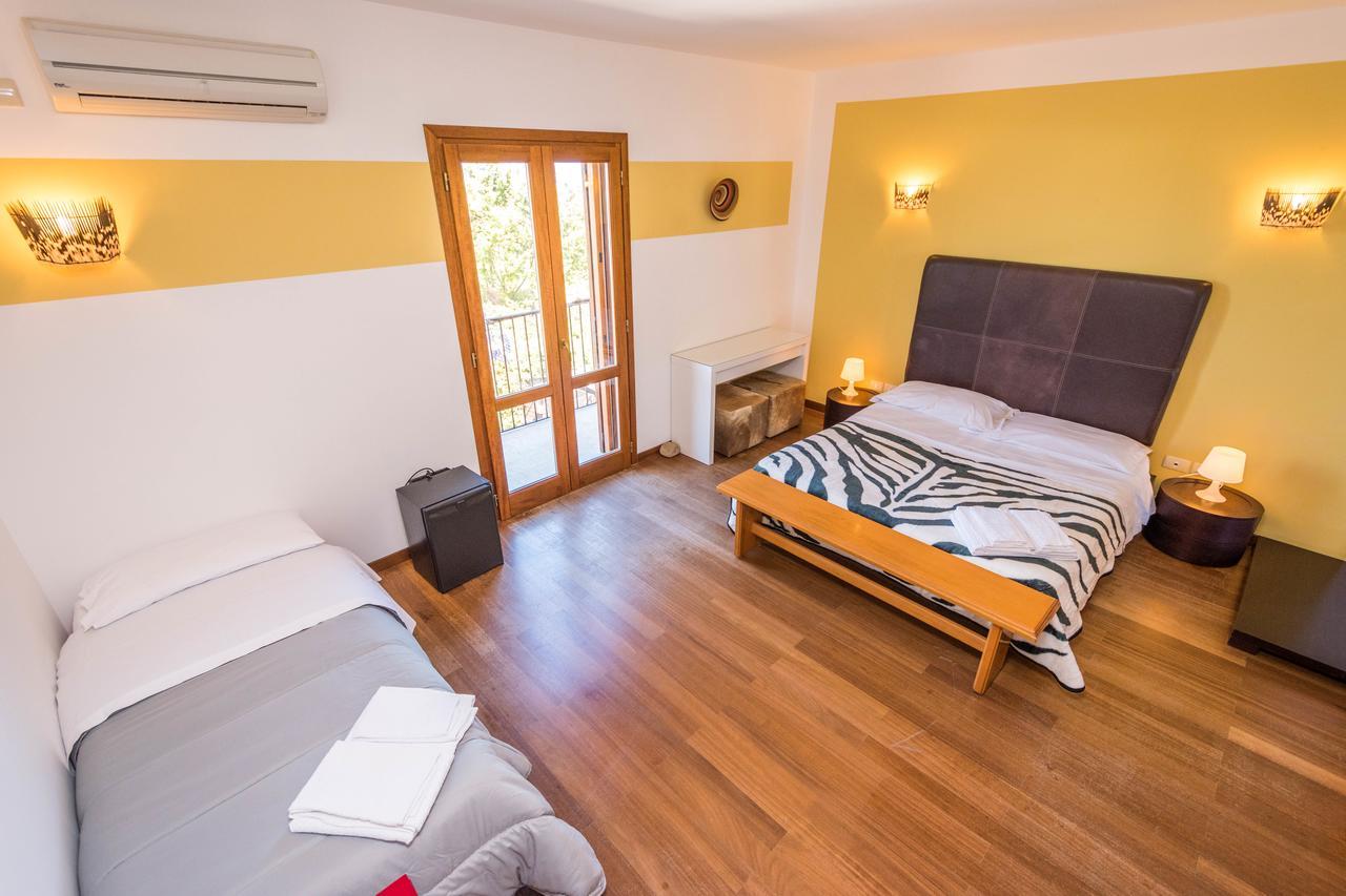 B&B Le Dune Lascari Exterior photo
