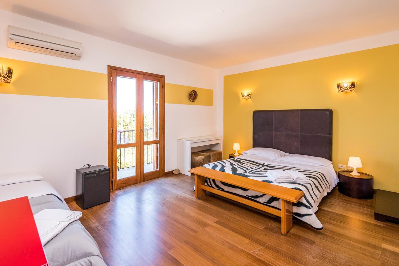B&B Le Dune Lascari Exterior photo